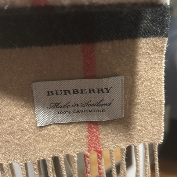 Authentic Burberry Scarf - Picture 6 of 7